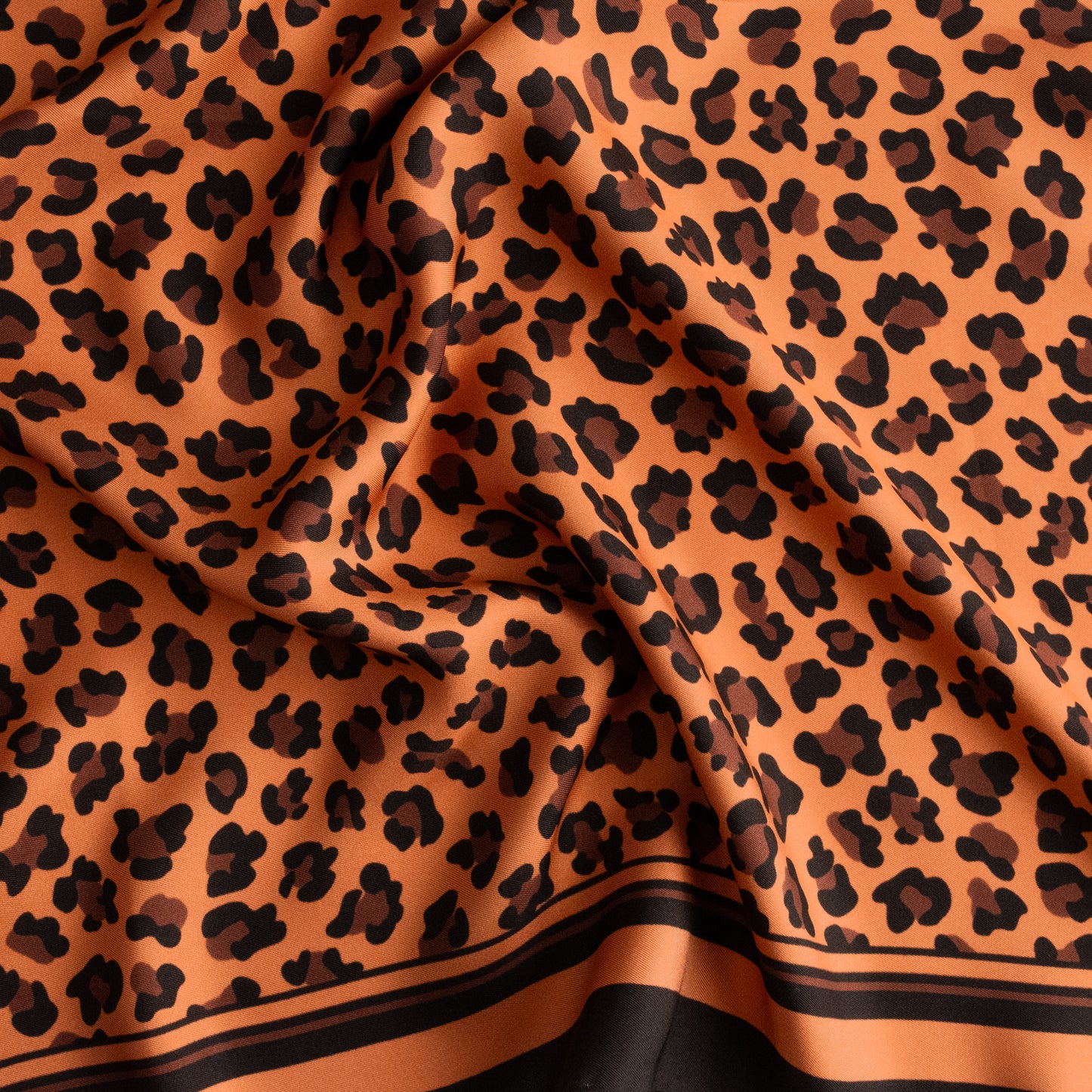 Seidentuch mit Leopardenprint in den Farben Braun und Kupfer, 60cm, 100% Seide