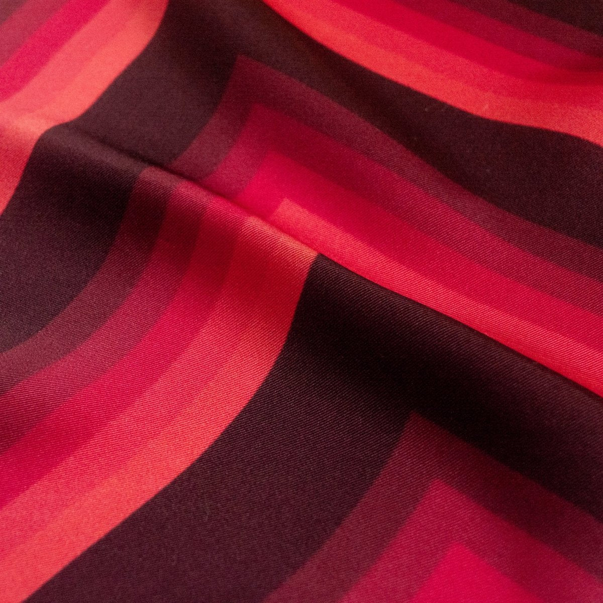 Seidentuch Geometrie | Rot 60cm - SOIYEE